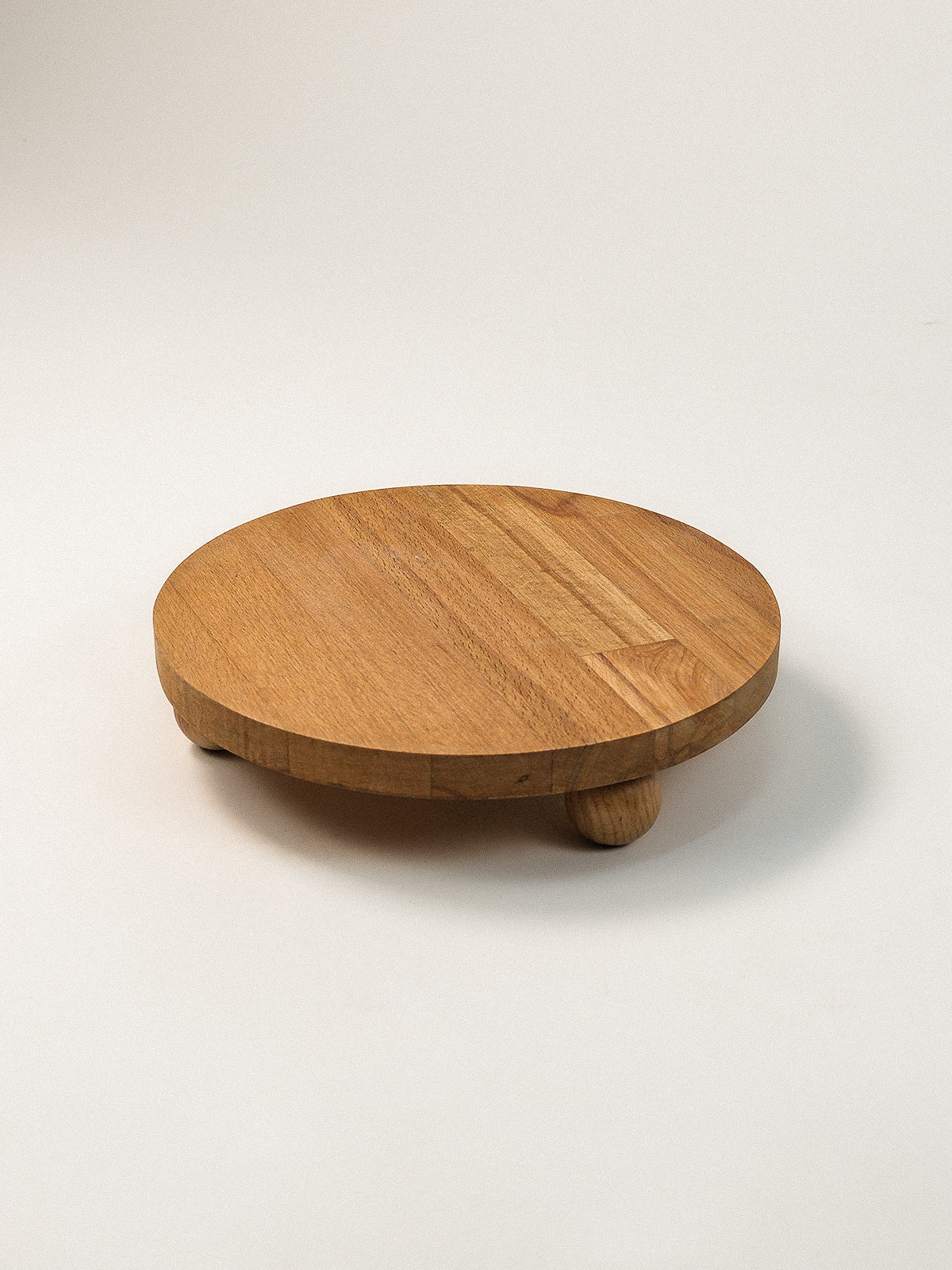 ahşap kek standı – Are Ayaklı Yuvarlak Ahşap Kek Standı 22 x 1.8 cm | Noords