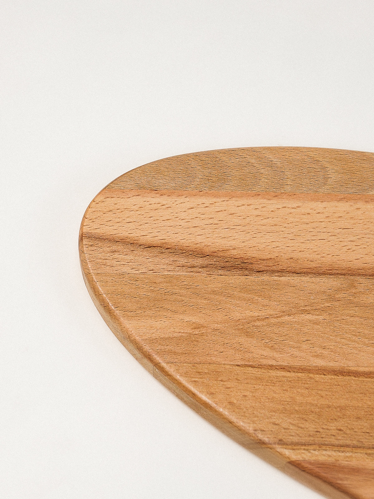 oval ahşap peynir tabağı – Orebro Büyük Boy Oval Ahşap Peynir Tabağı 18 x 47 x 1.8 cm | Noords
