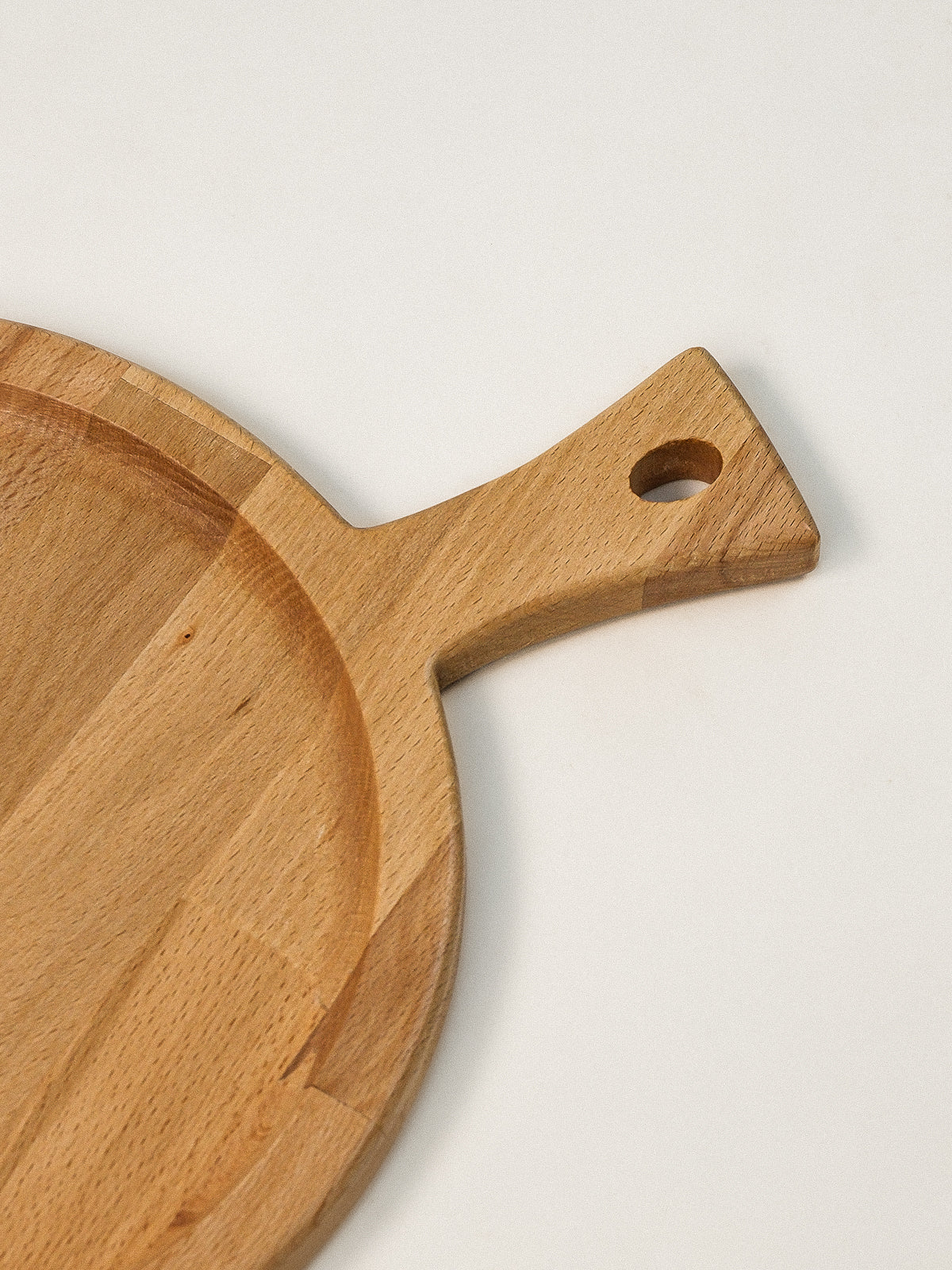 ahşap pizza tahtası – Nykop Saplı Yuvarlak Ahşap Pizza Tahtası 28 x 38 x 1.8 cm | Noords