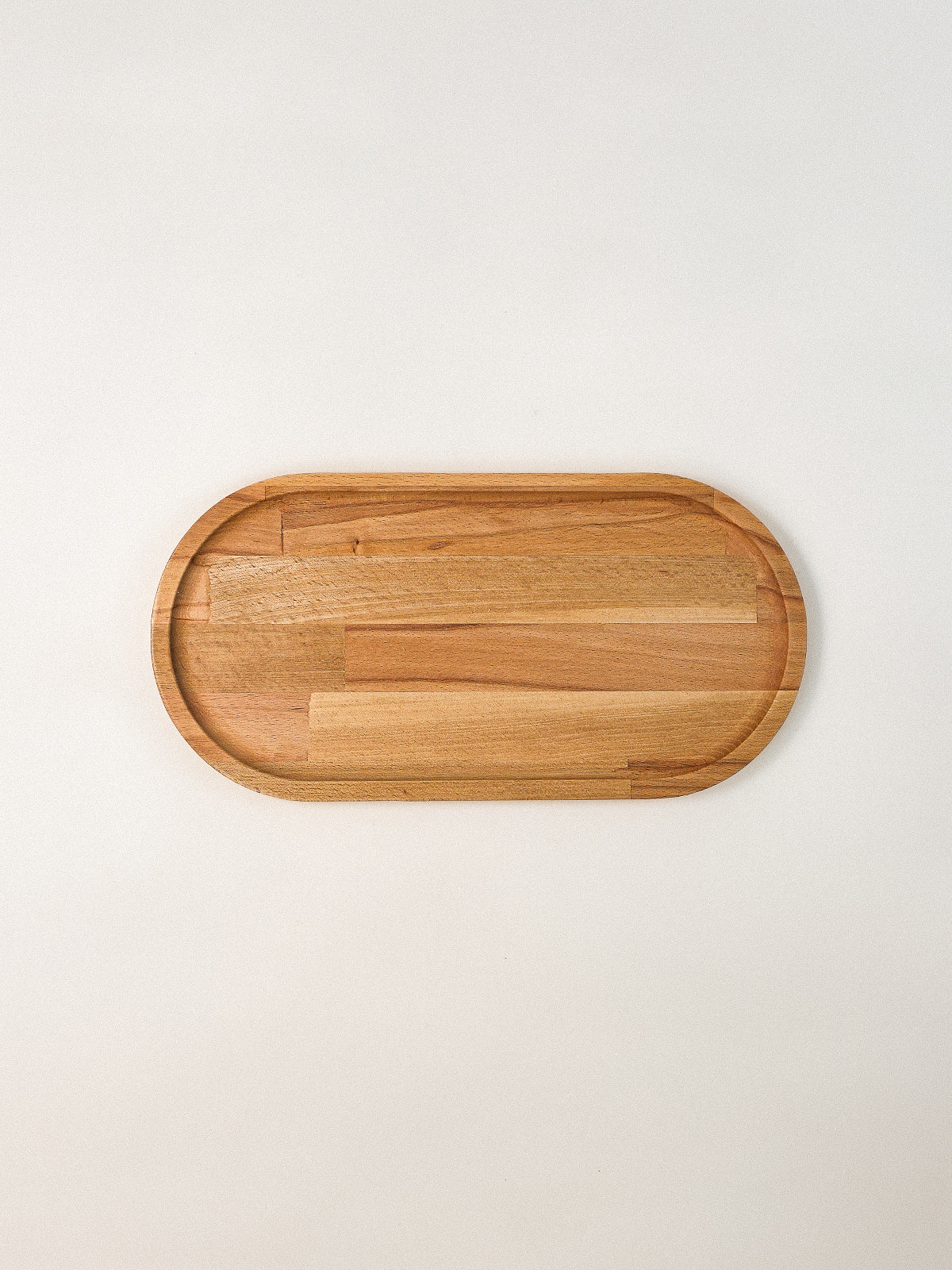 büyük oval ahşap sunum tabağı – Larvik Büyük Oval Ahşap Sunum Tabağı 20 x 40 x 1.8 cm | Noords