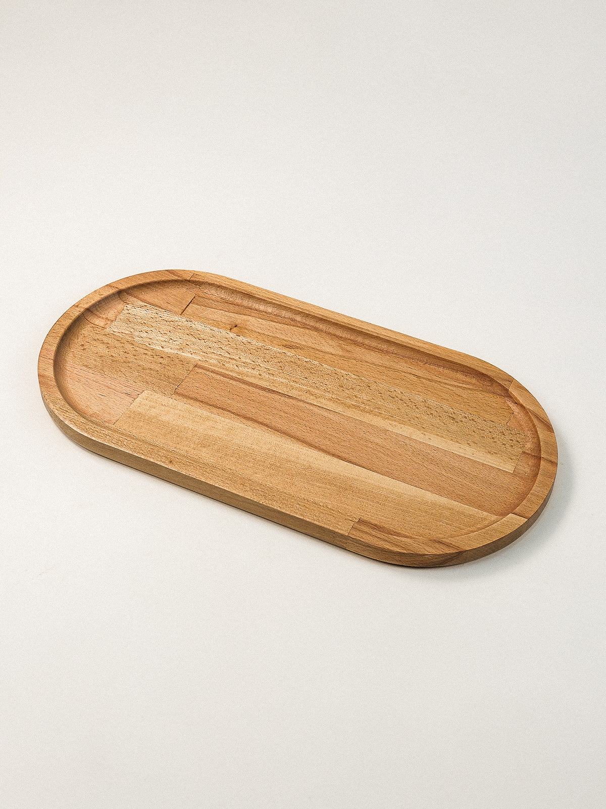 büyük oval ahşap sunum tabağı – Larvik Büyük Oval Ahşap Sunum Tabağı 20 x 40 x 1.8 cm | Noords